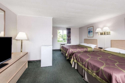 Super 8 by Wyndham W Yarmouth Hyannis/Cape Cod image 10