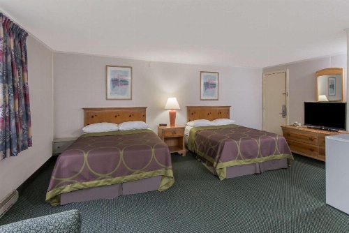 Super 8 by Wyndham W Yarmouth Hyannis/Cape Cod image 7